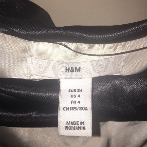 H&M dress - Picture 2 of 4